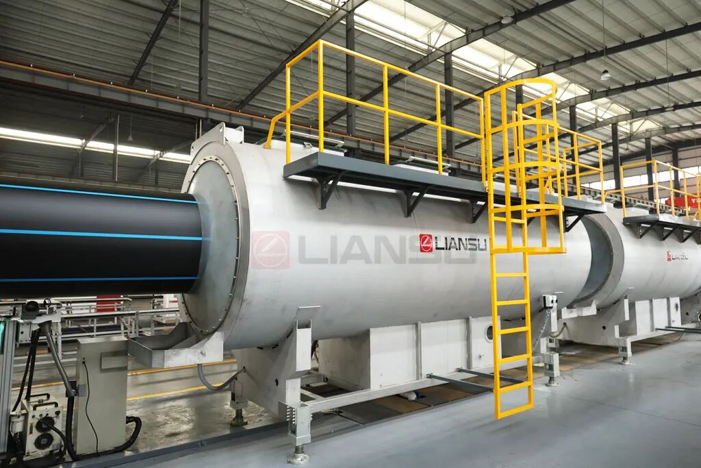 1785317113172639.jpg HDPE PIPE vacuum calibration tank.jpg